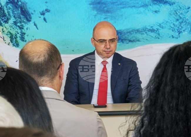 Government's Goal: Double Number of Foreign Tourists Visiting Bulgaria to Eight Million per Year by Term-end, Tourism Minister Says
