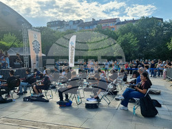 Sofia Guitar Fest - масово свирене на китари