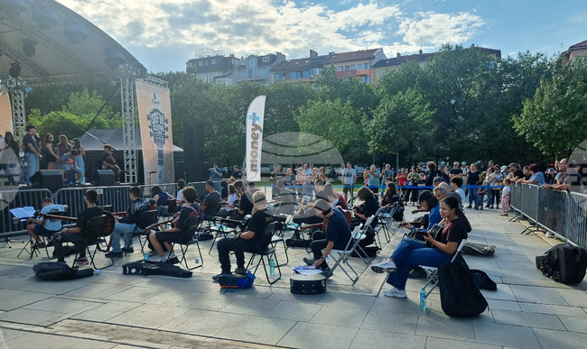 No More Many More Concert Closes Sofia Guitar Fest
