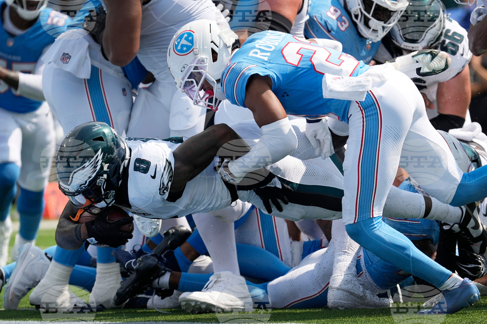 Eagles Titans Football