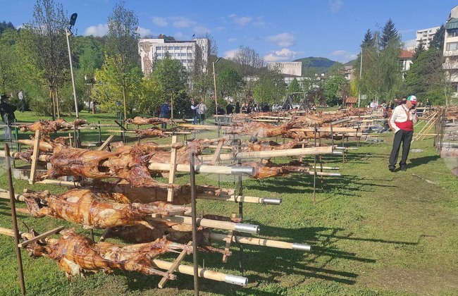 Златоград - празник на златоградското чеверме