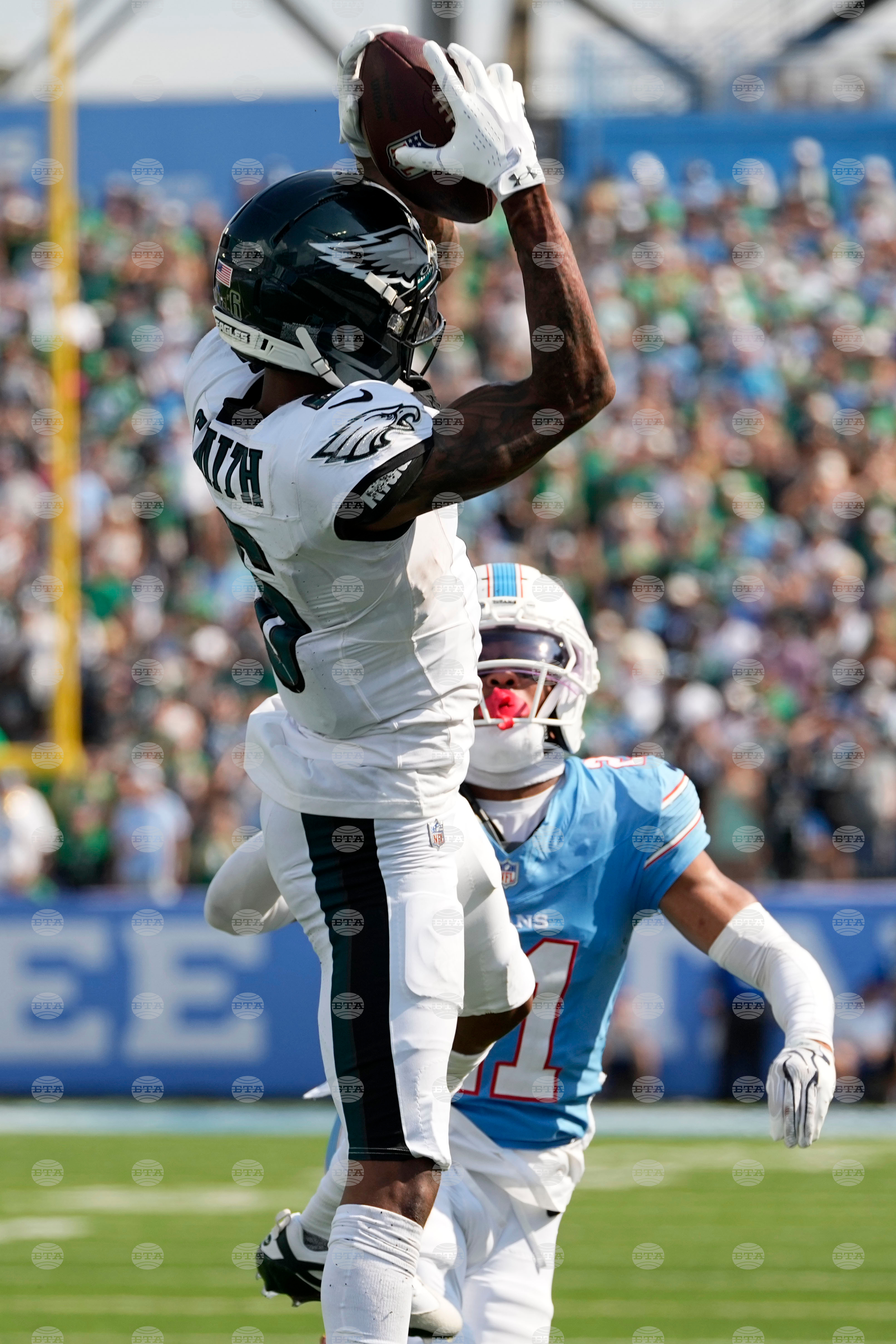 Eagles Titans Football