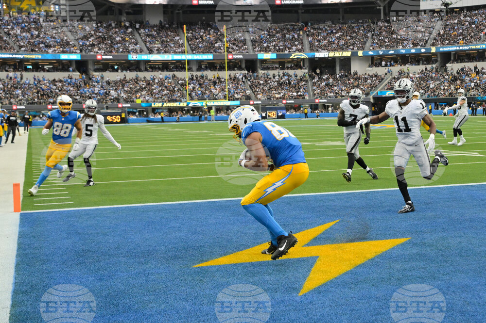 Raiders Chargers Football