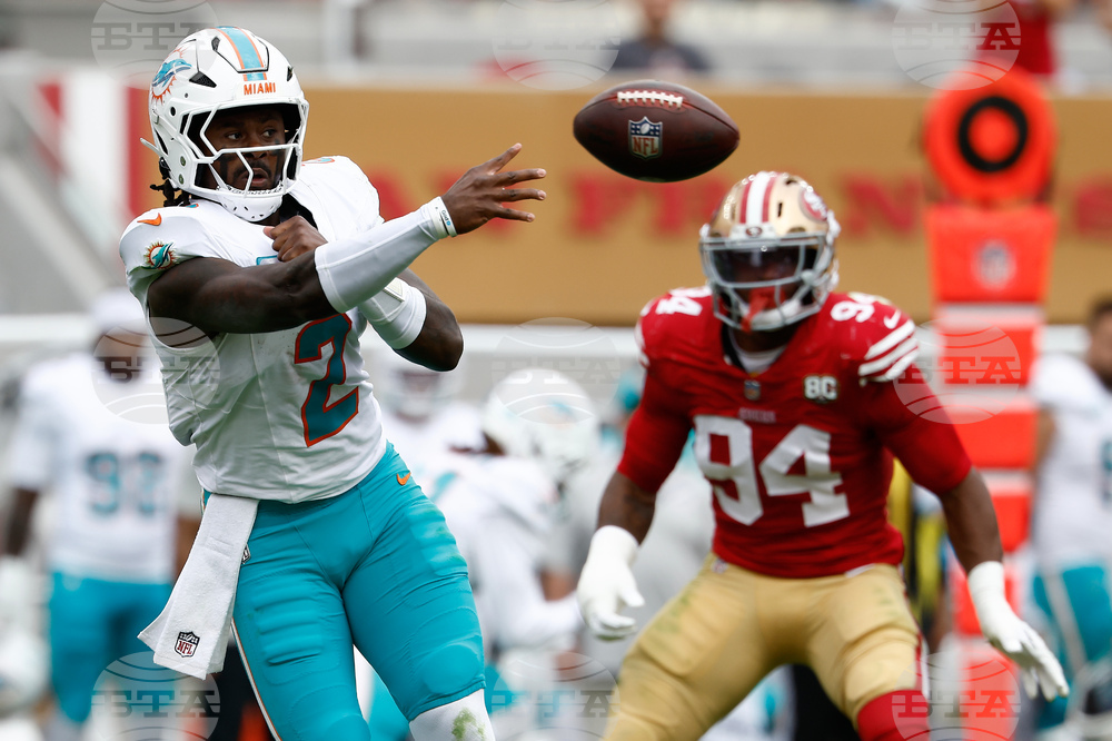 Dolphins 49ers Football