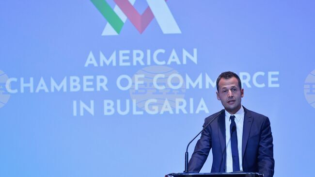 България има всички необходими предпоставки за икономически растеж, каза президентът на Американската търговска камара Томи Вер Елст