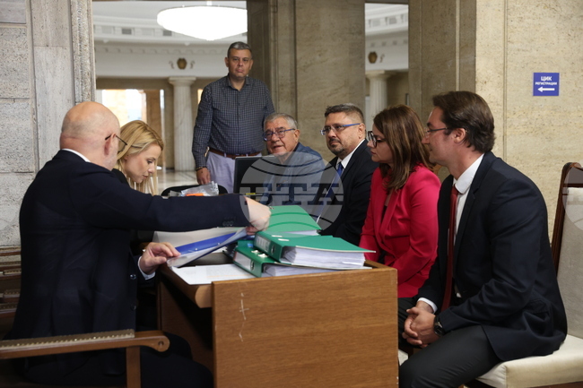 Nomination Committee Registers Iotova-Valchev Presidential Ticket