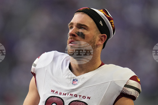 Eagles Ertz Returning Football