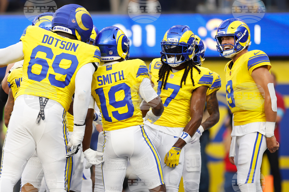 APTOPIX Giants Rams Football