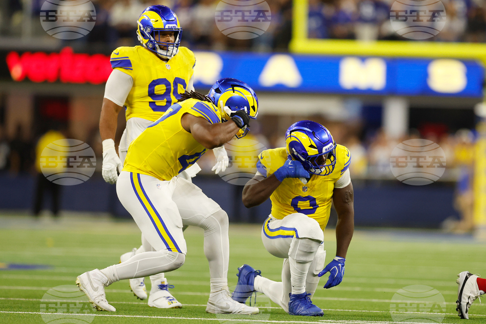 Giants Rams Football