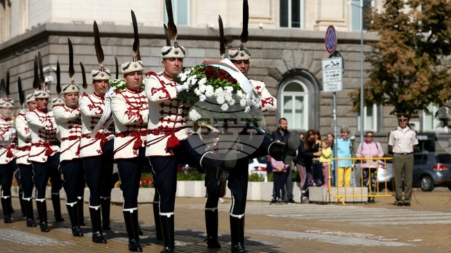 Bulgarian Political Leaders Address Citizens on 118th Anniversary of Country's Independence