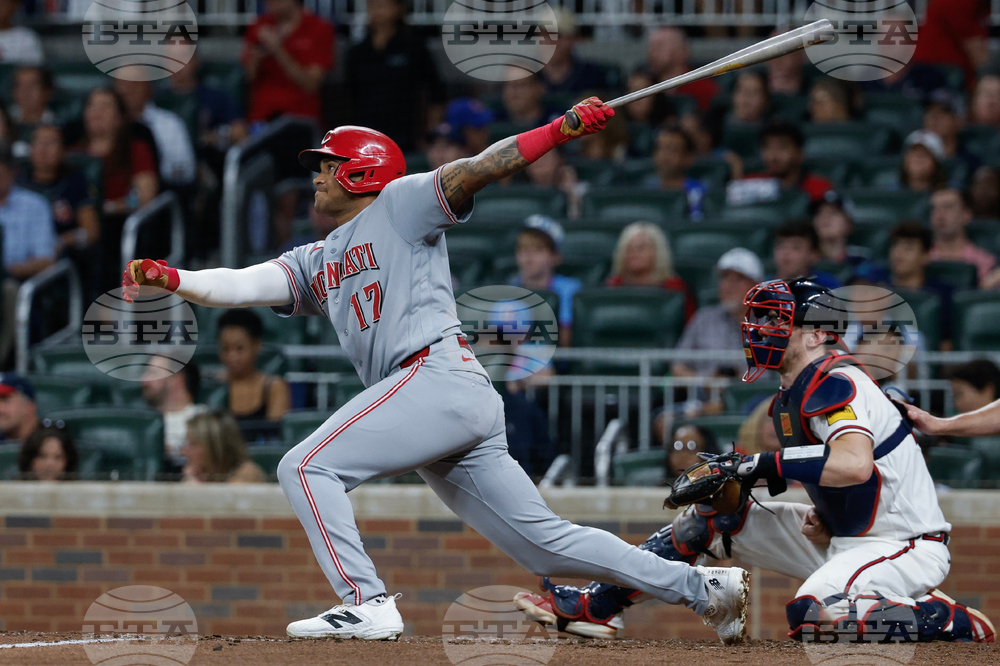 Reds Braves Baseball
