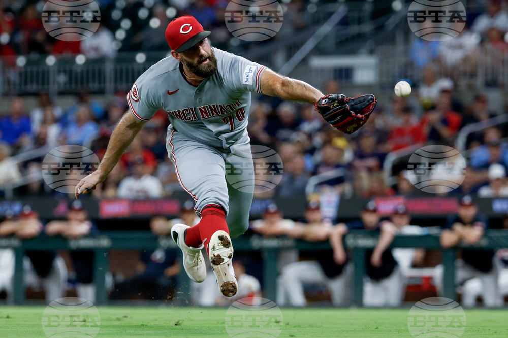 Reds Braves Baseball
