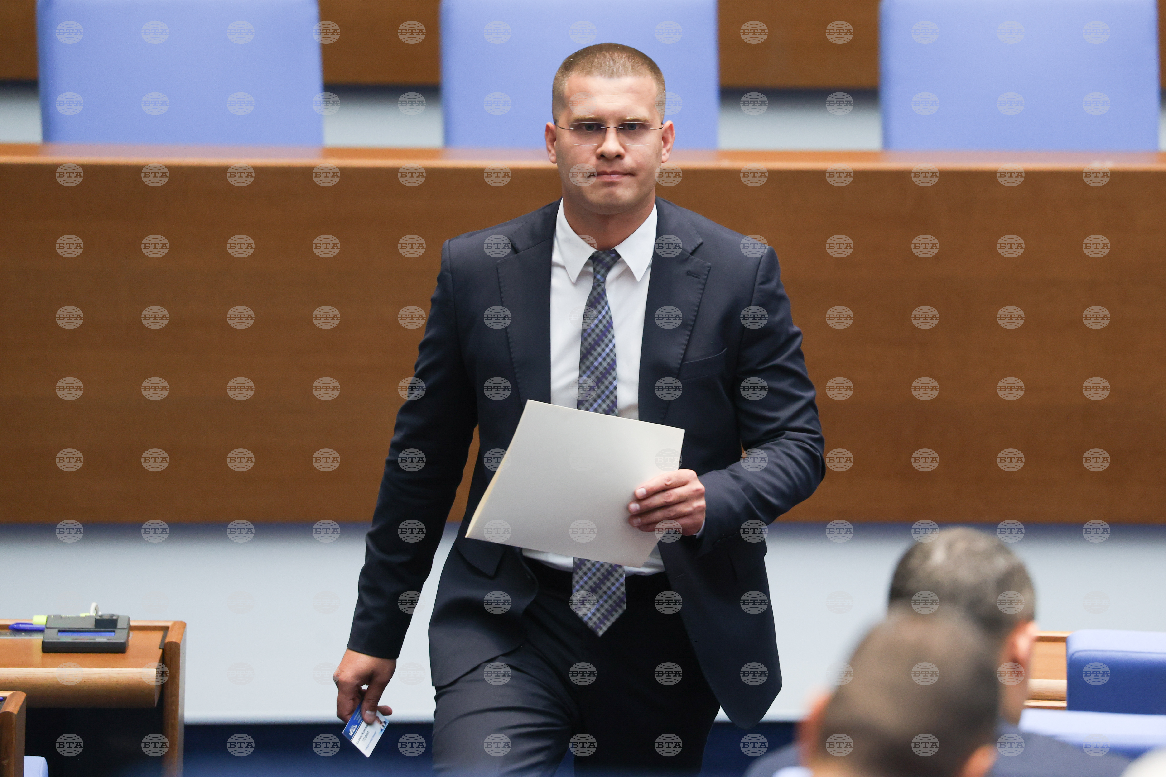 Временно намаляване на акциза върху бензина и дизела и на ДДС върху моторните горива на 9%, предлагат от ГЕРБ-СДС