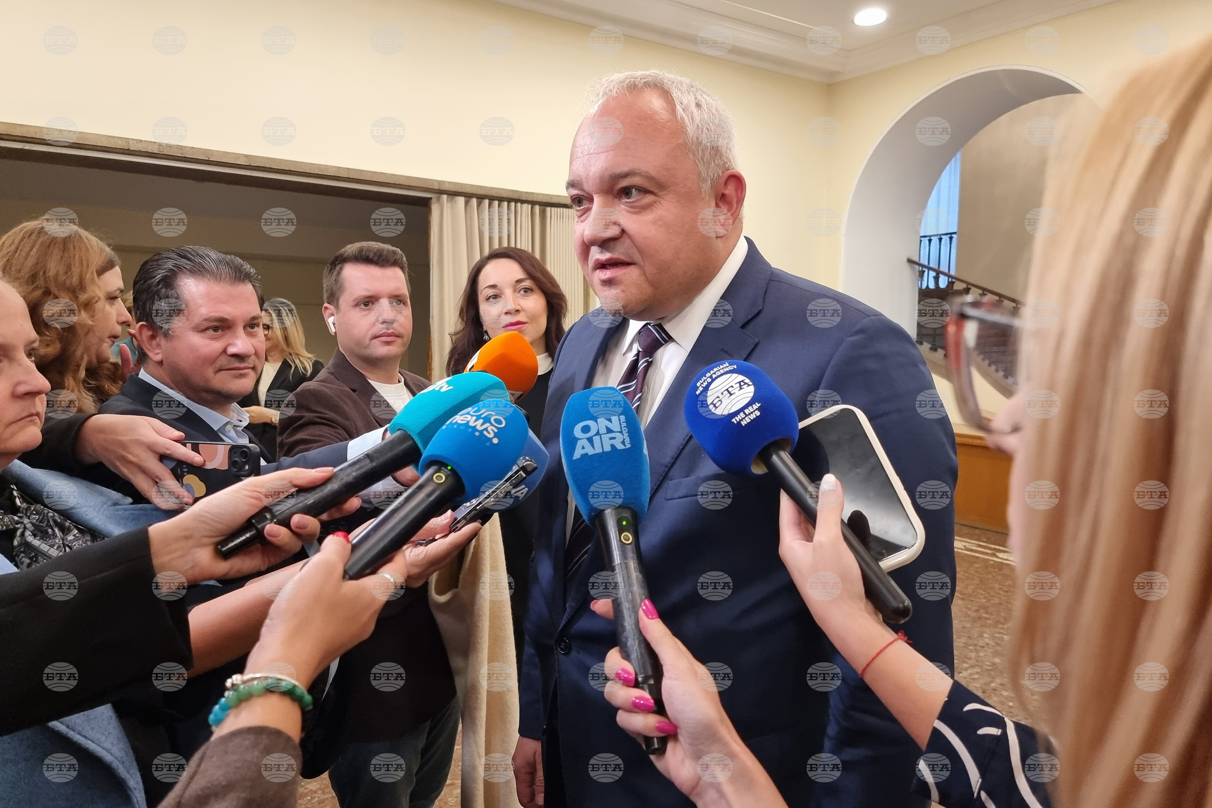 Предстоят още сериозни разкрития за изразходването на голям обществен ресурс, заяви министърът на вътрешните работи Иван Демерджиев