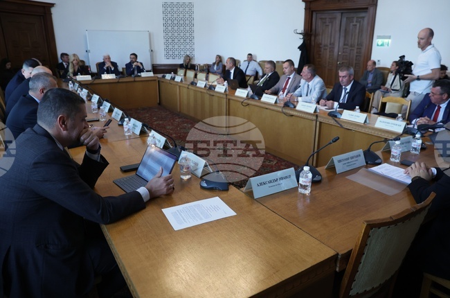 Парламентарната комисия по отбрана прие на първо четене промени в Закона за държавните резерви и военновременните запаси