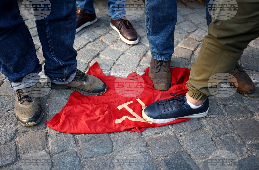 Столична община - протест и контрапротест