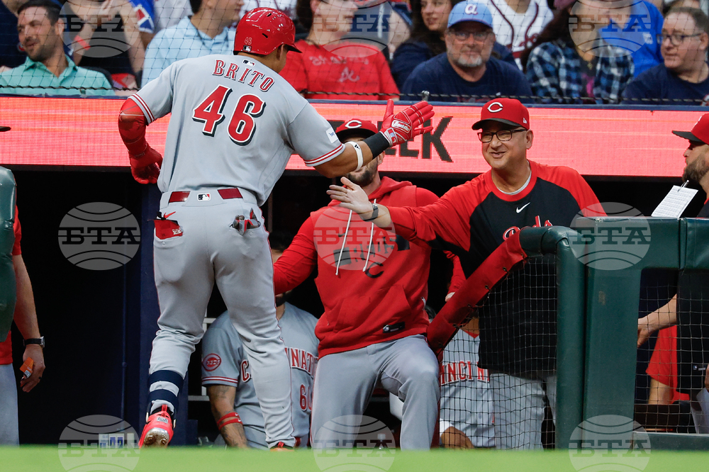 Reds Braves Baseball