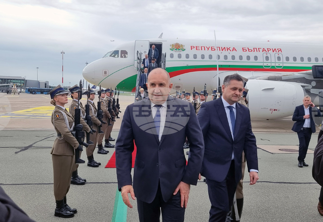 Премиерът Румен Радев пристигна на официално посещение в Полша
