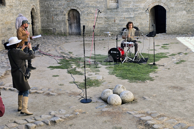 Stefan Valdobrev Brings The Acoustics of Bulgaria to Baba Vida Fortress