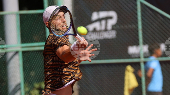 Адриан Андреев се класира за полуфиналите на сингъл на ATP Challenger 75 турнира по тенис в Пловдив