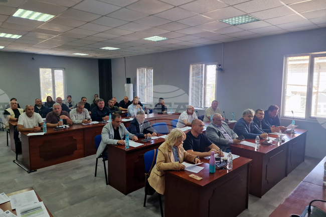 Общинският съвет в Омуртаг прие отчета за бюджета за първото полугодие на 2026 г. и промени в местни наредби