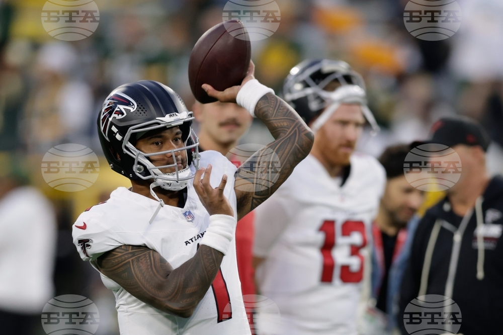 Falcons Packers Football