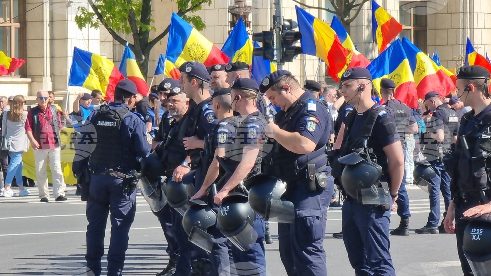 Румъния - протест срещу управляващата коалиция в центъра на Букурещ