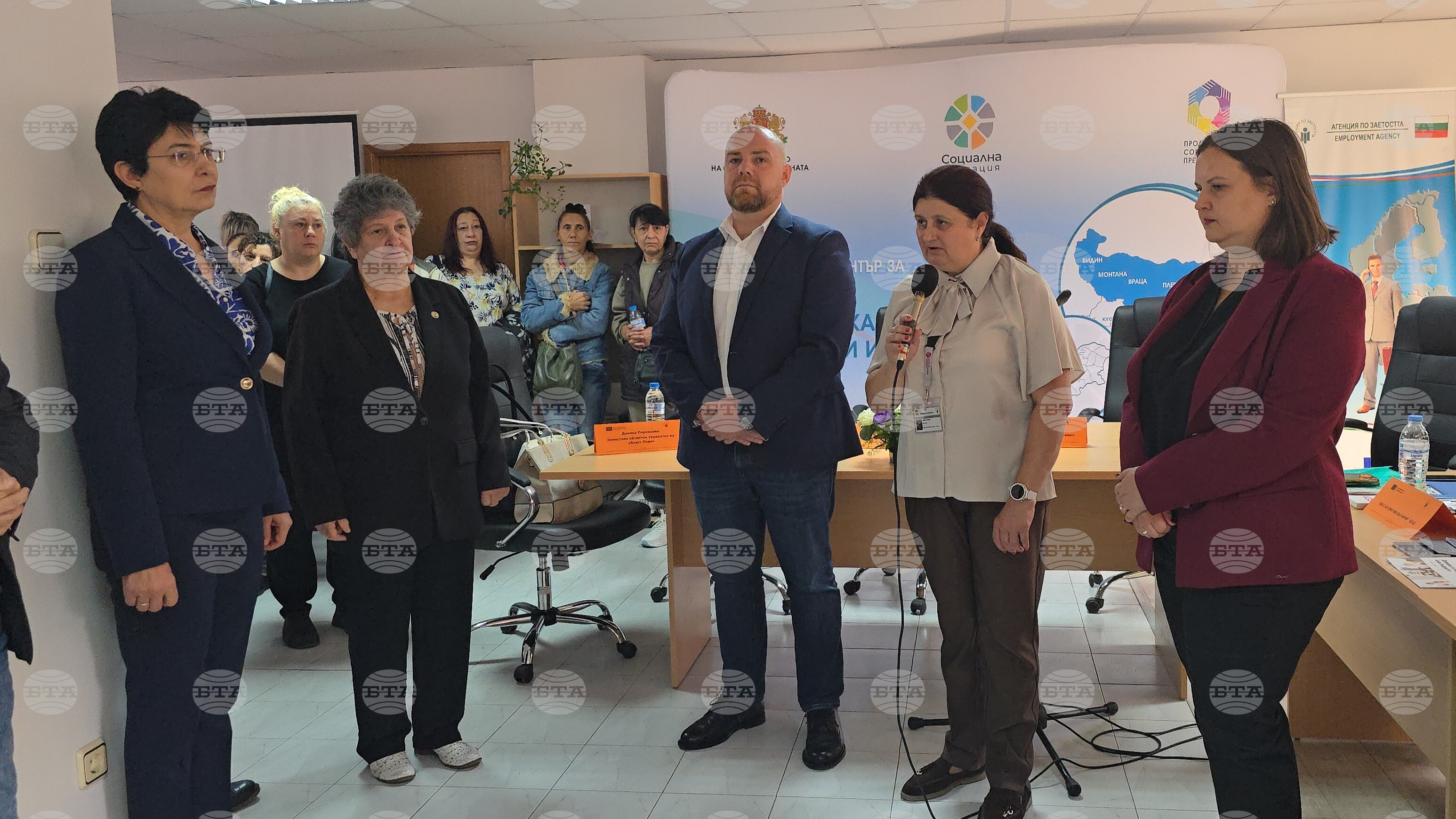 Заместник-министърът на труда и социалната политика Даниел Русев откри трудова борса в Ловеч