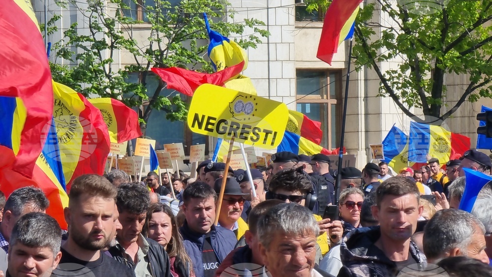 Румъния - протест срещу управляващата коалиция в центъра на Букурещ