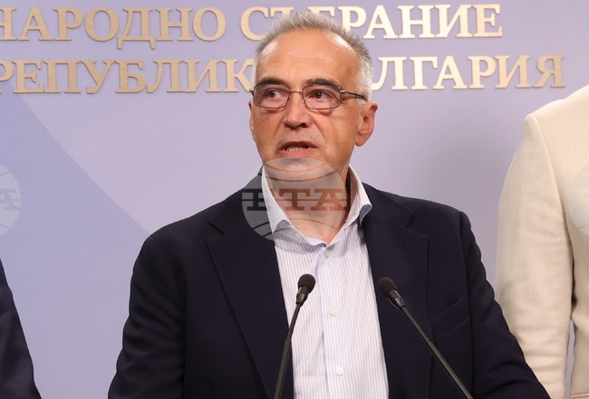 Ruling Party Backs President amid Controversy over Bulgaria's Position on UN Ukraine Statement
