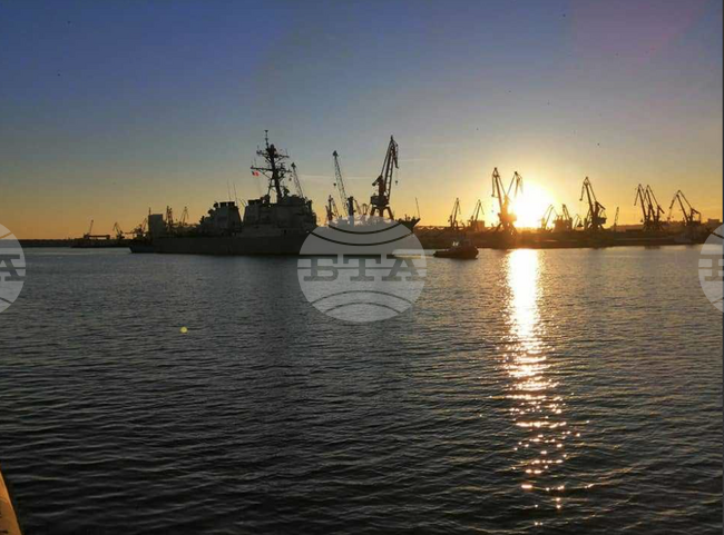 Аджерпрес: Първите амфибийни десантни машини AAV-7 влизат на въоръжение в румънските военноморски сили