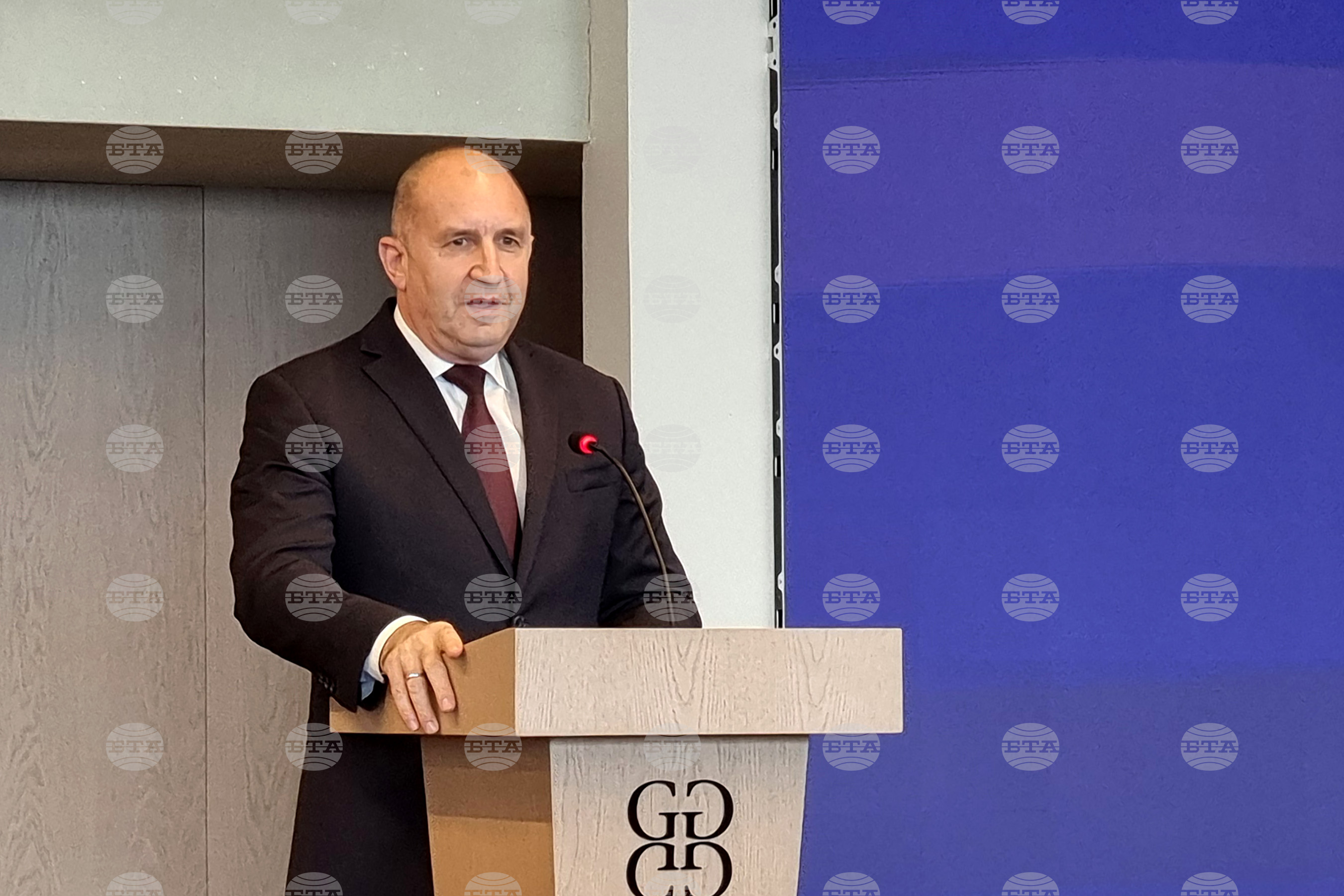 Туризмът вече е жизненоважна част от икономиката ни и много важна врата за инвестиции, каза премиерът Румен Радев
