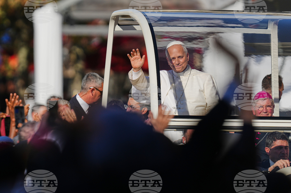 APTOPIX France Pope