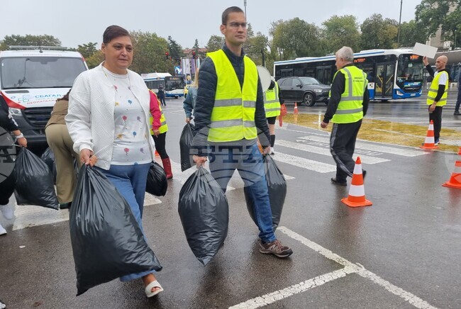 Кампанията „Аз вярвам и помагам“ ще дари мобилни пунктове за кръводаряване в София и Плевен