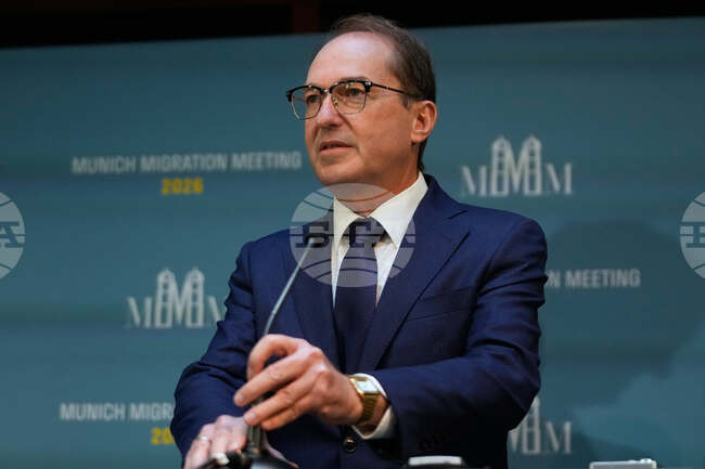 Германският вътрешен министър призова за ускорено депортиране при масово пресичане на граници 