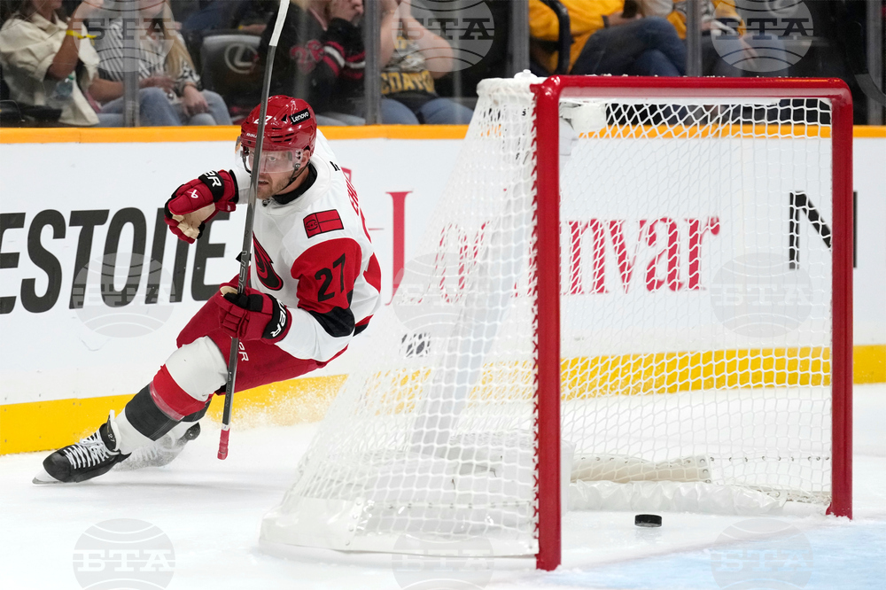 Hurricanes Predators Hockey