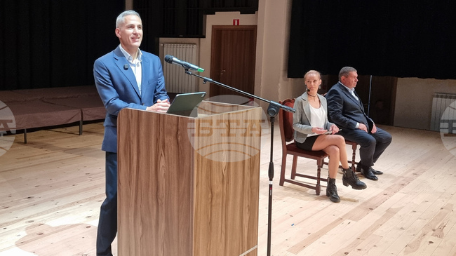 Presidential Candidate Gurov Starts Campaign Tour in Vratsa, Focuses on Security, Stability, Independence