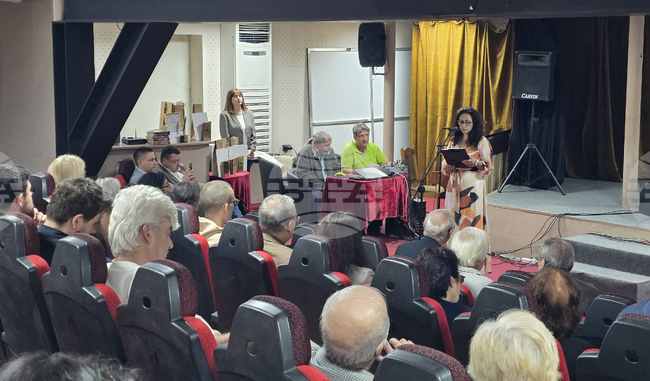 Свищов - награждаване - "Златно дунавско перо"