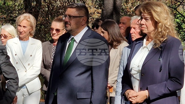 Кандидатпрезидентската двойка Илияна Йотова - Кирил Вълчев ще посети Асеновград, Раковски и Пловдив