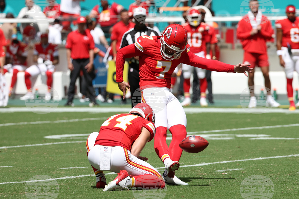 Chiefs Dolphins Football