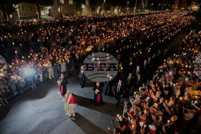 APTOPIX France Pope