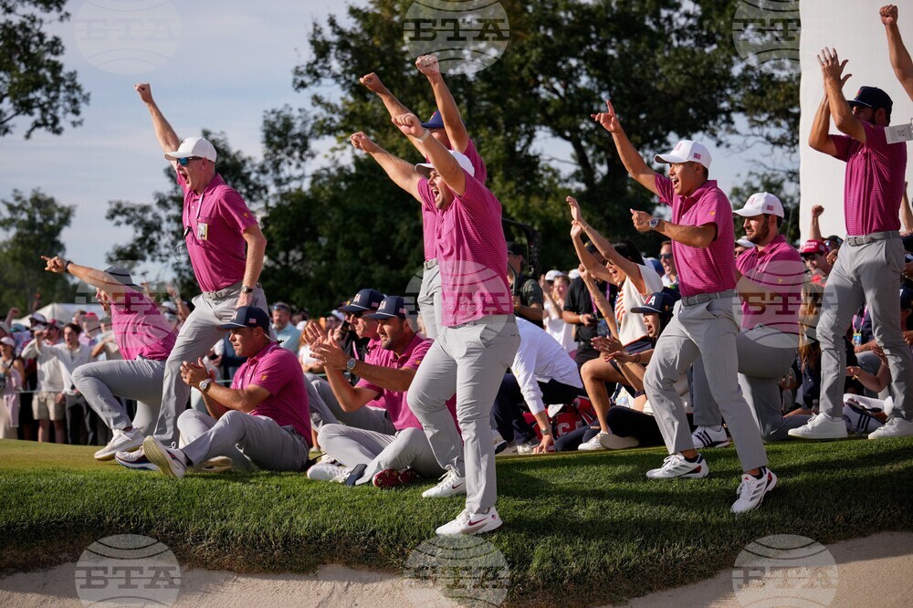 APTOPIX Presidents Cup Golf