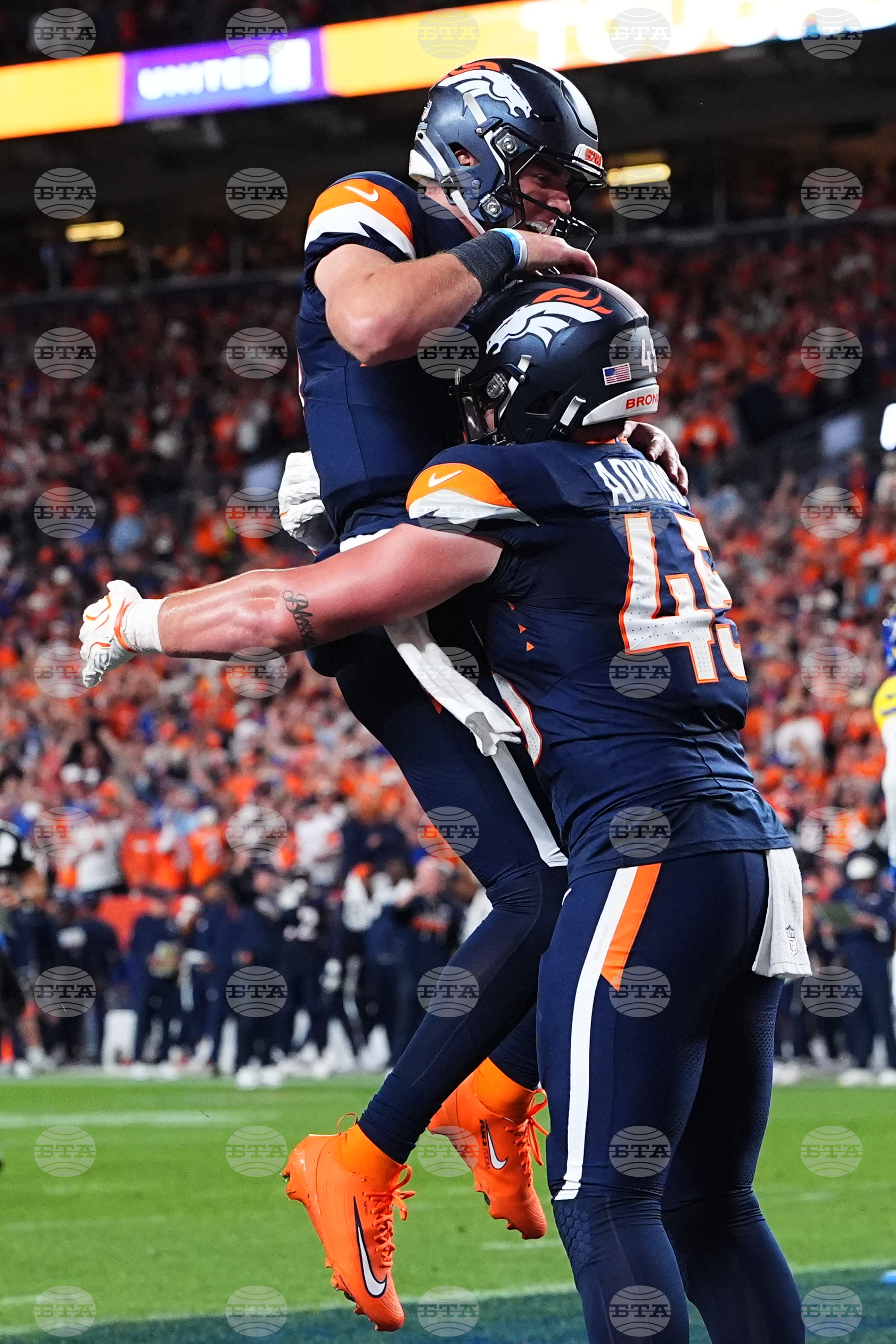 Rams Broncos Football