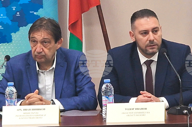 Жителите на България ще получат магистрали, след като ги проектираме и намерим външни инвеститори, заяви регионалният министър Иван Шишков