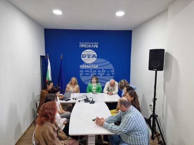 BTA Press Club in Kazanlak Hosts Discussion on Foster Care