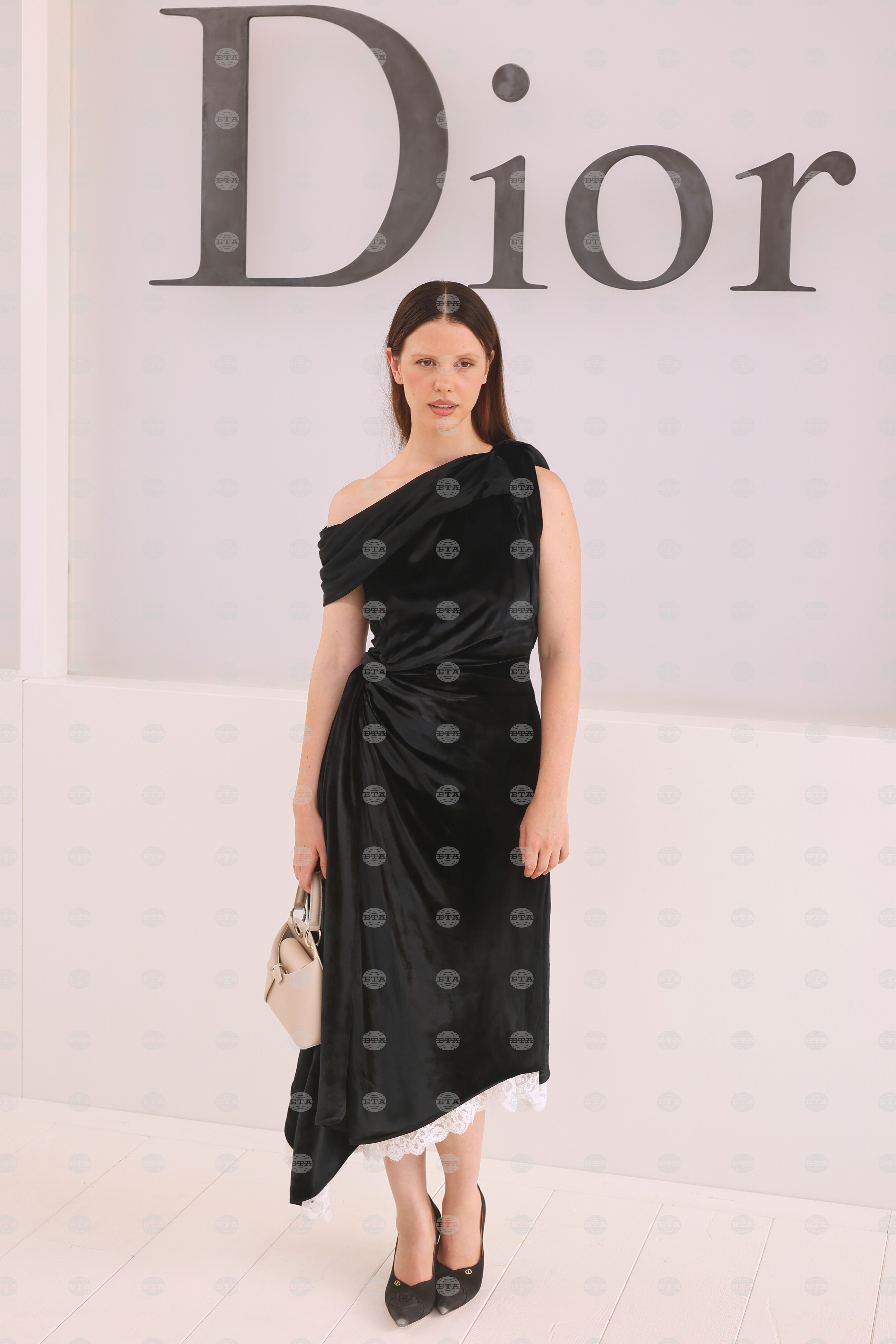 Paris Fashion Dior Womens S/S 27 Photo Call