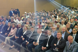 Плевен - президентски избори - предизборна кампания - Илияна Йотова - Вълчев - Кирил Вълчев - среща