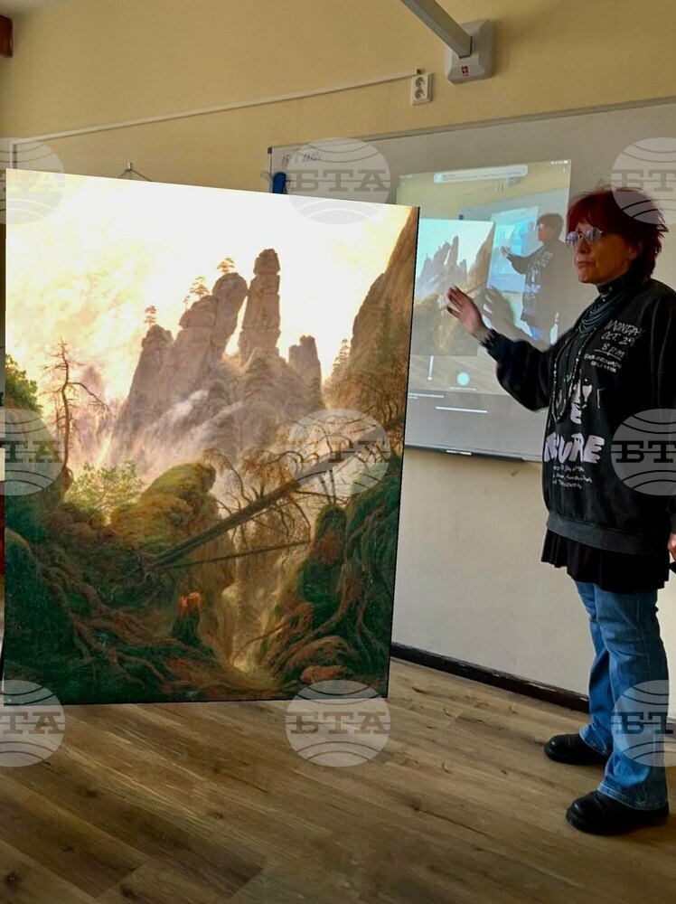 Класна стая се превърна във виртуална галерия в българското средно училище в Прага