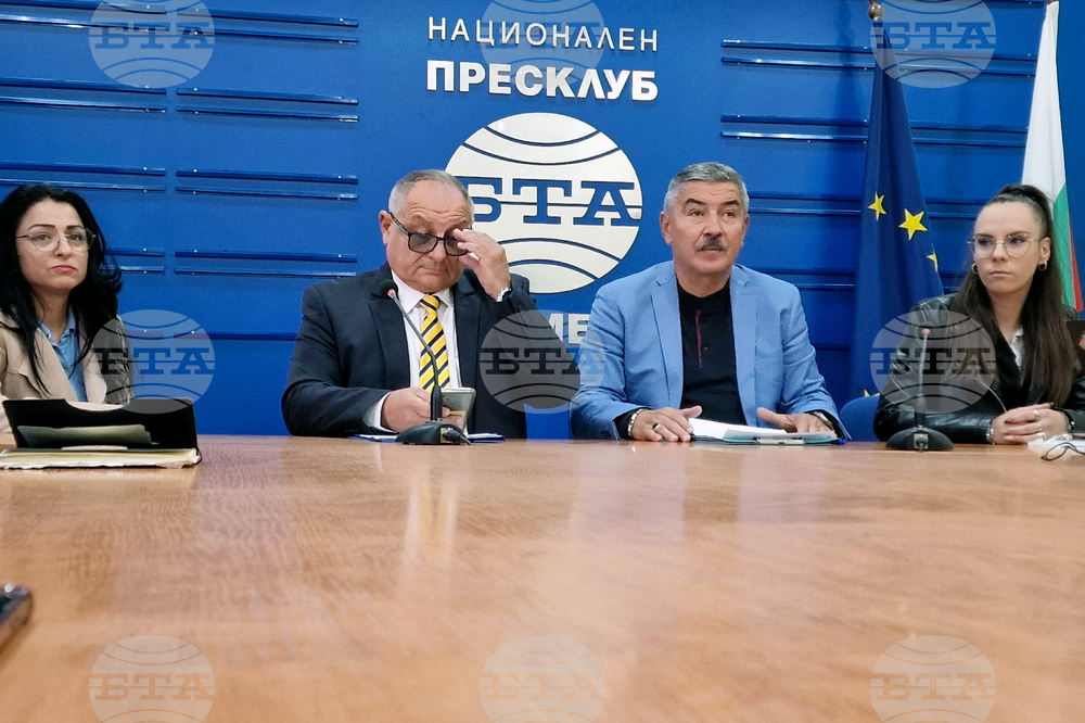 Служители в общинската администрация представиха протестна декларация срещу неприемането на бюджета на Община Шумен за 2026 г.