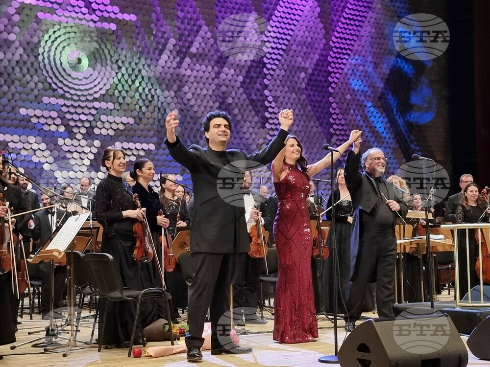 World-Famous Tenor Villazon with Sofia Philharmonic at Opera Gala in Bulgaria's Capital